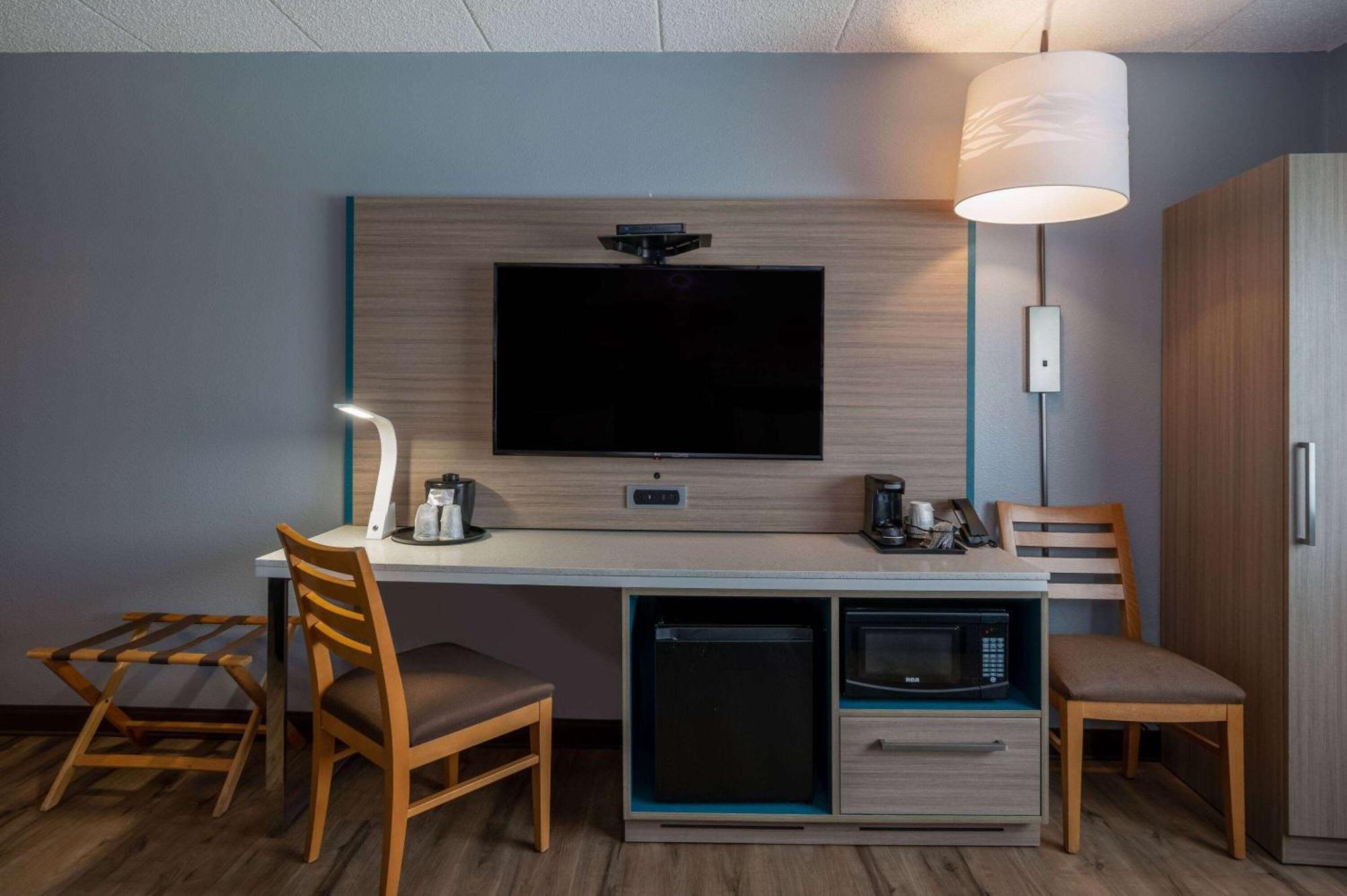 Americinn By Wyndham Eau Claire Exteriér fotografie