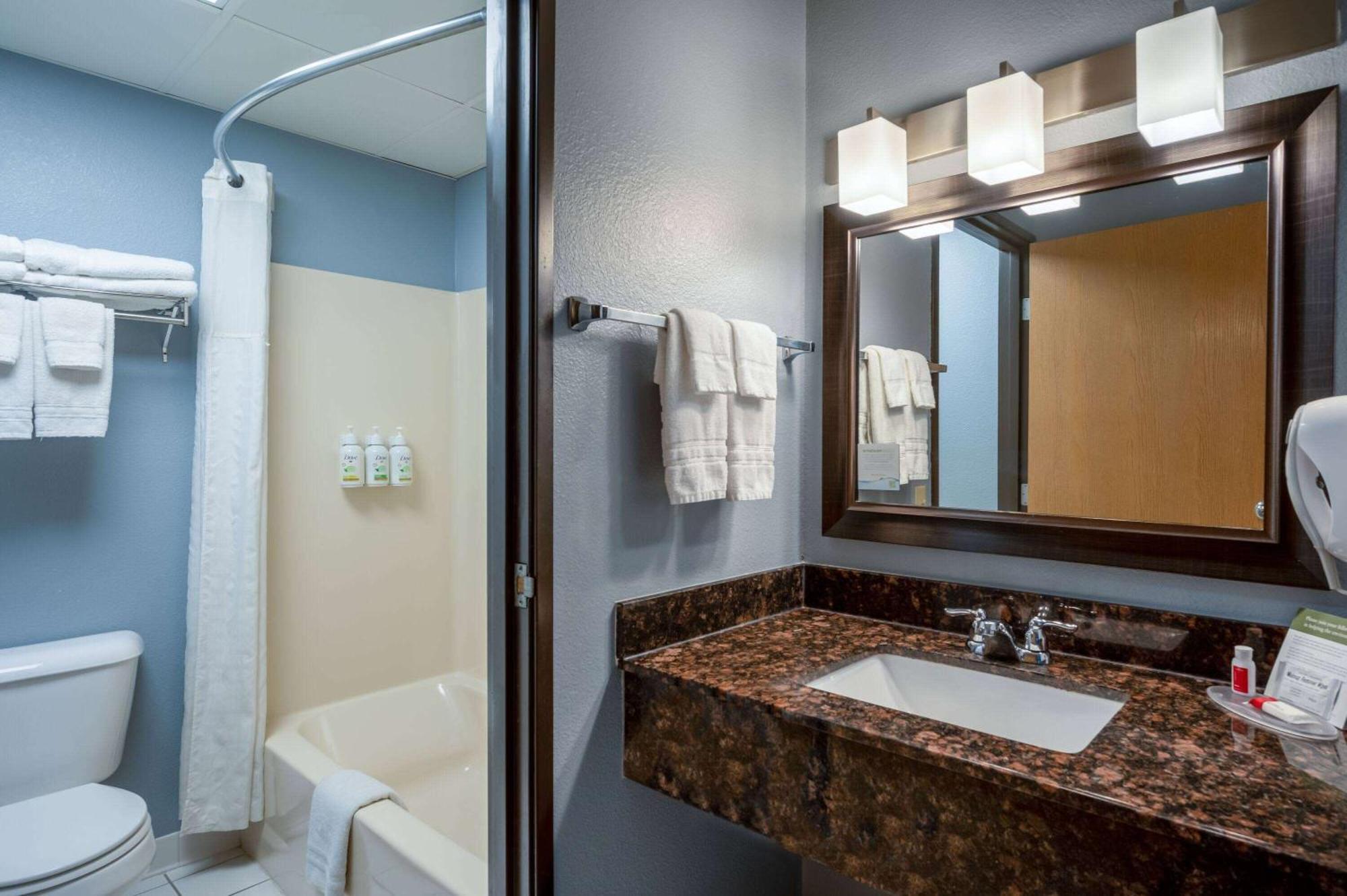 Americinn By Wyndham Eau Claire Exteriér fotografie